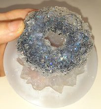 Load image into Gallery viewer, 2.75" Exclusive Crystal Mold Made w/Translucent Platinum Silicone Mold