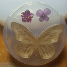 Load image into Gallery viewer, 2x1.5 Etched 1/4 thick Butterfly Super Clear Platinum Silicone Mold