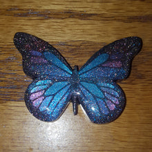 Load image into Gallery viewer, 2x1.5 Etched 1/4 thick Butterfly Super Clear Platinum Silicone Mold