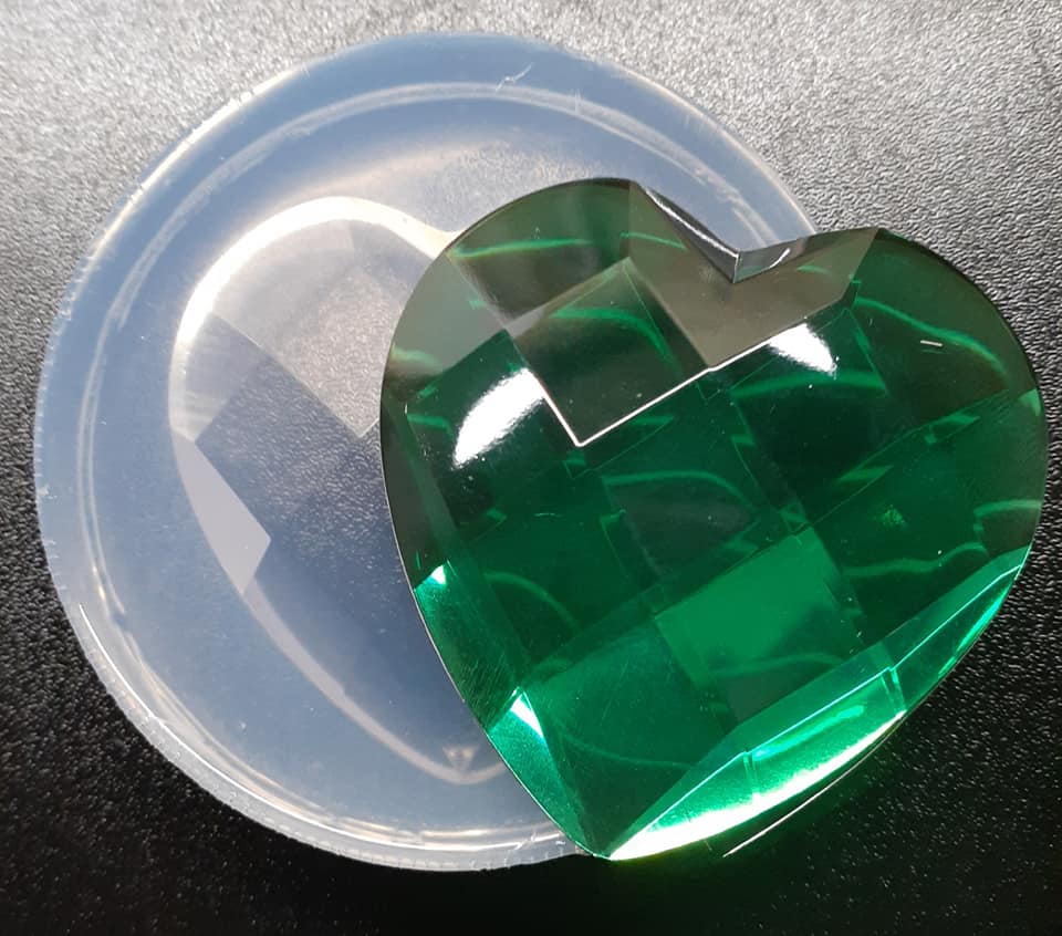 Silicone Mold - Breakable Diamond Jemstone Lg Heart 6-3/4