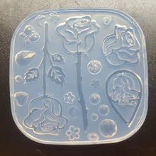 Load image into Gallery viewer, Roses Pallet Mold made with Crystal Clear Platinum Silicone