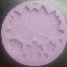 Load image into Gallery viewer, Exclusive Etched Lotus Flower Mold made with Crystal Clear Platinum Silicone