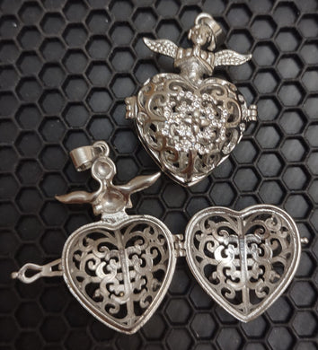 Angel w/Wings Heart Cage Pendant will hold a 14mm bead (Please read description)