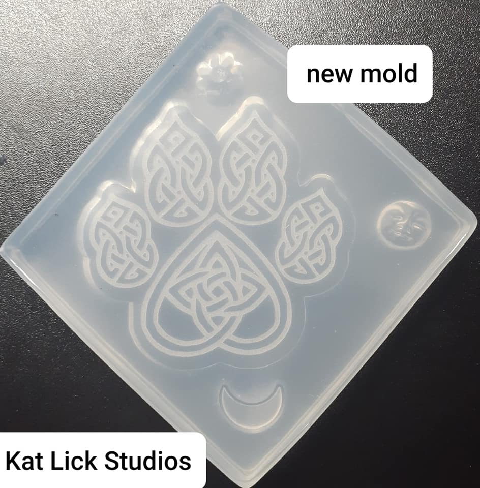 1.5x1.5 Etched Celtic Dog Paw Mold made w/Crystal Clear Platinum Silicone