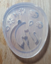 Load image into Gallery viewer, Cat &amp; Mouse in the Moon Platinum Silicone Mold