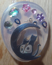 Load image into Gallery viewer, Cat &amp; Mouse in the Moon Platinum Silicone Mold