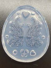 Load image into Gallery viewer, Butterfly Wings with extras Mold made with Crystal Clear Platinum Silicone