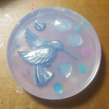 Load image into Gallery viewer, Hummingbird w/Extras Crystal Clear Platinum Silicone Mold