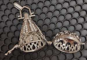 Jeweled Waterdrop Cage Pendant will hold a 16mm bead (Please read description)