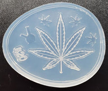 Load image into Gallery viewer, Etched Pot Leaf Mold Made with Crystal Clear Platinum Silicone